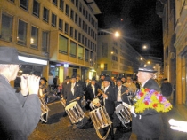 Die L&auml;lli Alte Garde bummelt